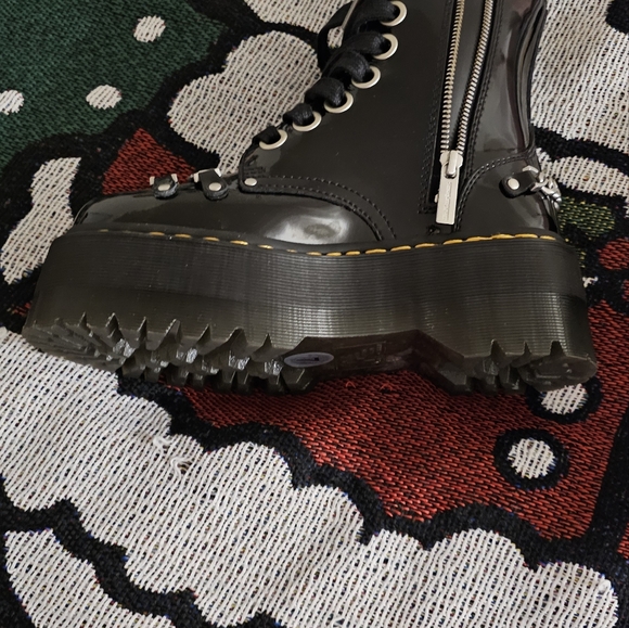 Size 7 doc martens - Picture 4 of 5